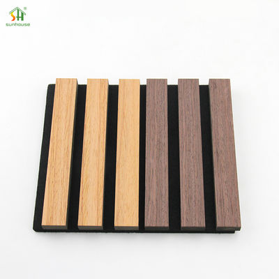 Giá tốt 1220x2440mm đa năng MDF Oak Acoustic Slat Bức tường cho thương mại và dân cư trong nhà trực tuyến